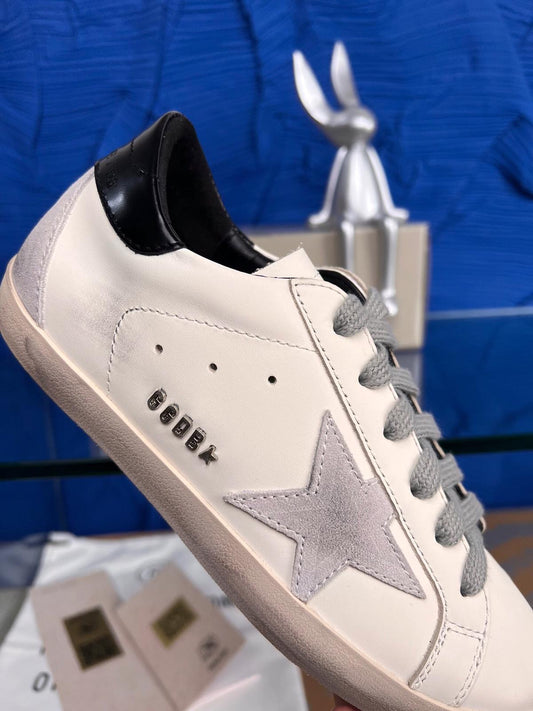 Shoes with star